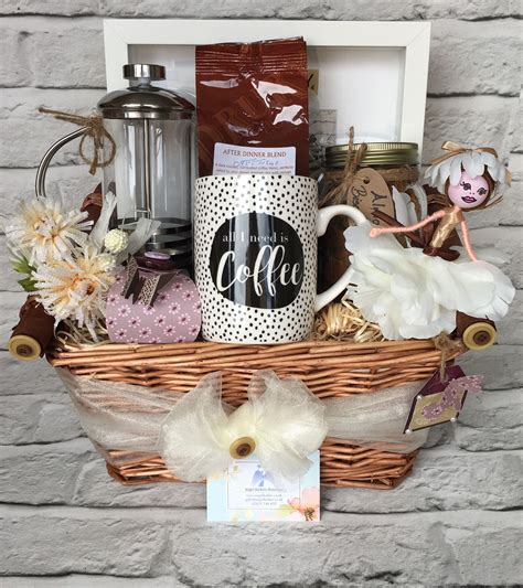 gift basket ideas with coffee mugs